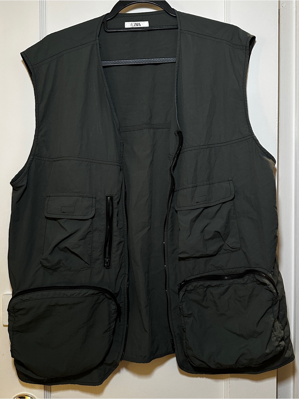 Zara Charcoal Gray Foldable Vest & Pouch